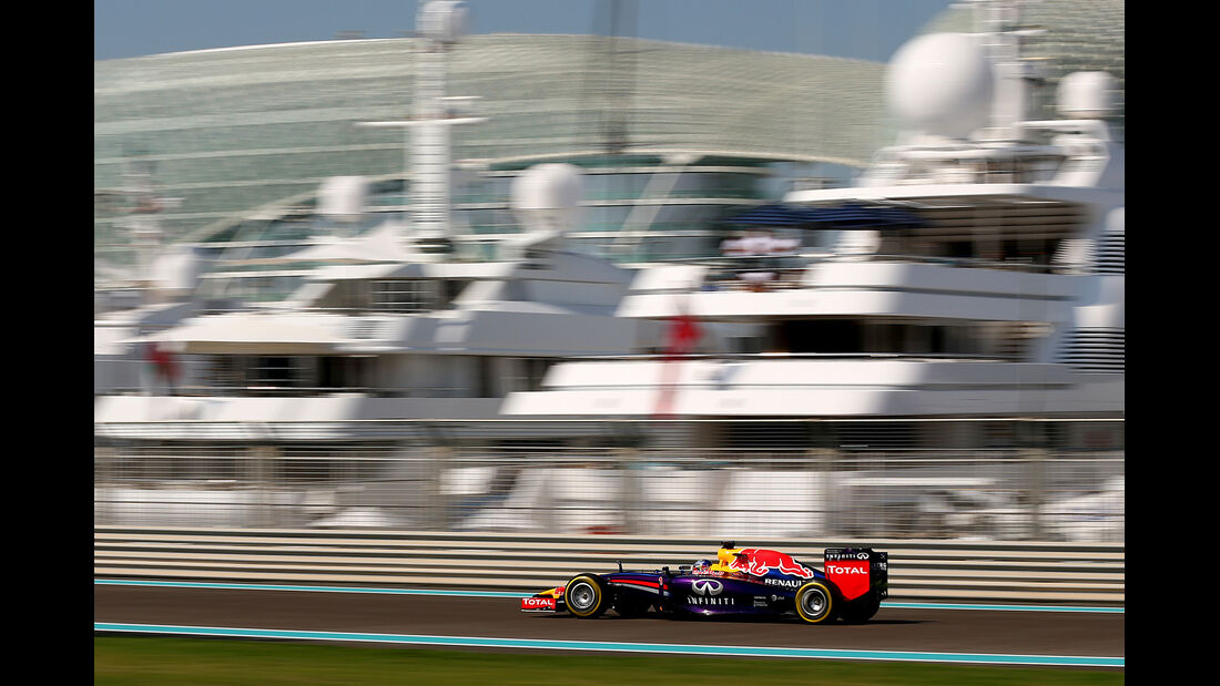 Sebastian Vettel - Red Bull - Formel 1 - GP Abu Dhabi - 21. November 2014