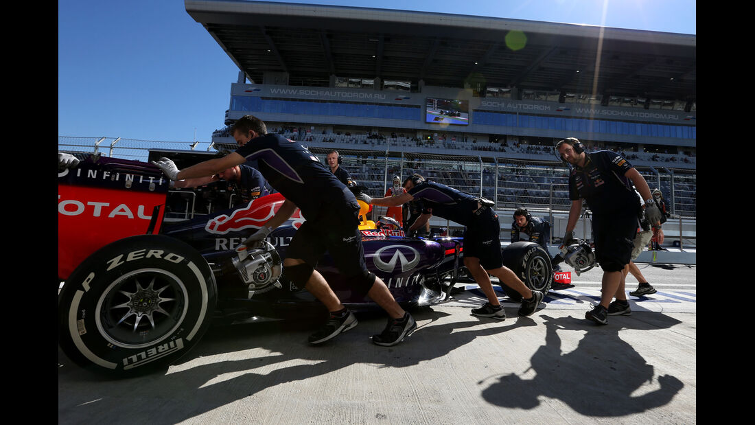 Sebastian Vettel - Red Bull - Formel 1 - GP Russland - 11. Oktober 2014