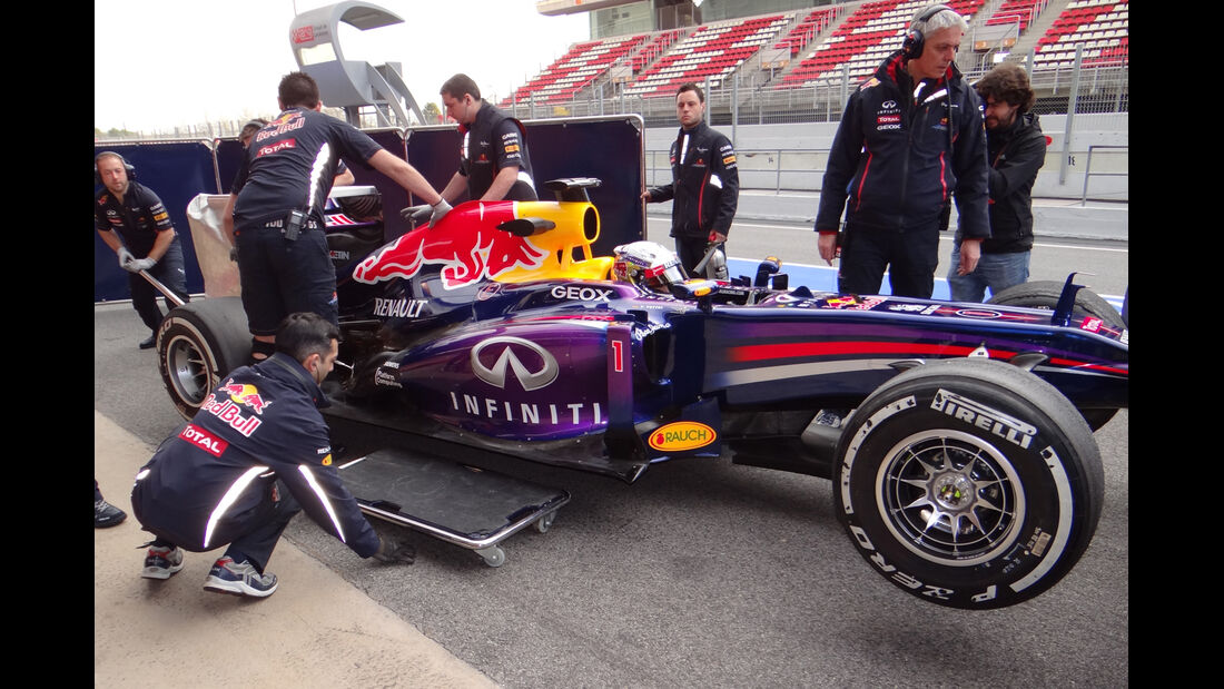 Sebastian Vettel - Red Bull - Formel 1 - Test - Barcelona - 19. Februar 2013