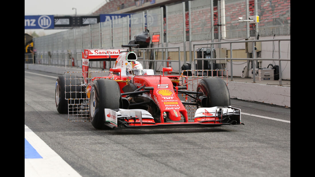 Sebastian Vettel - Red Bull - Formel 1-Test - Barcelona - 22. Februar 2016 