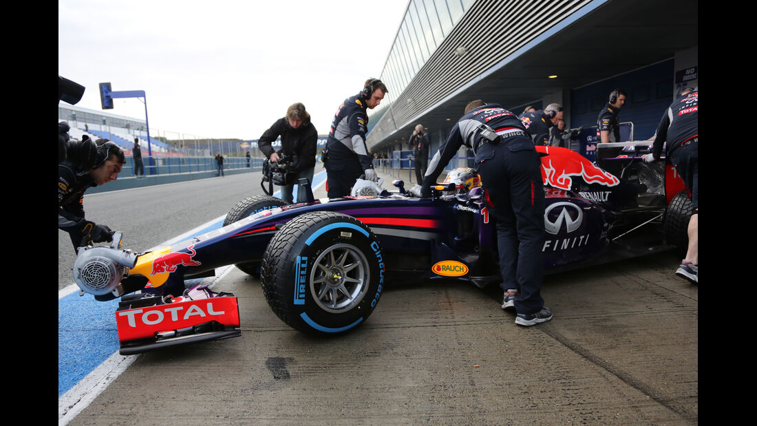 Sebastian Vettel - Red Bull - Formel 1 - Test - Jerez - 29. Januar 2014