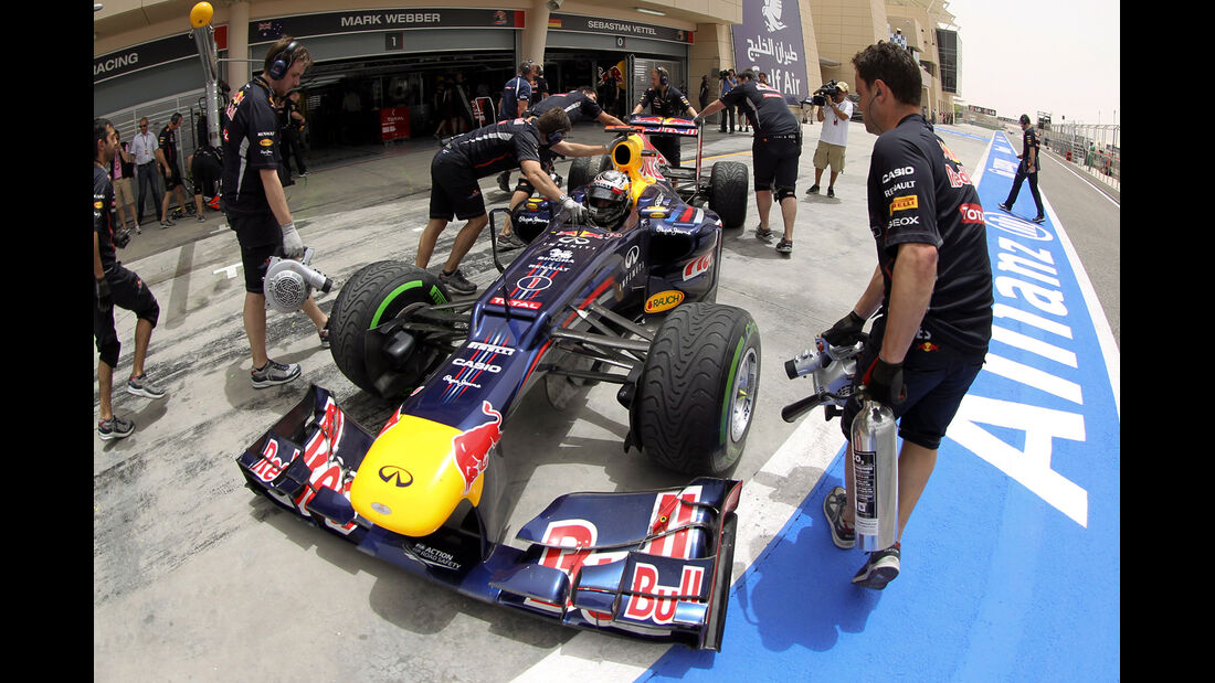 Sebastian Vettel Red Bull GP Bahrain 2012
