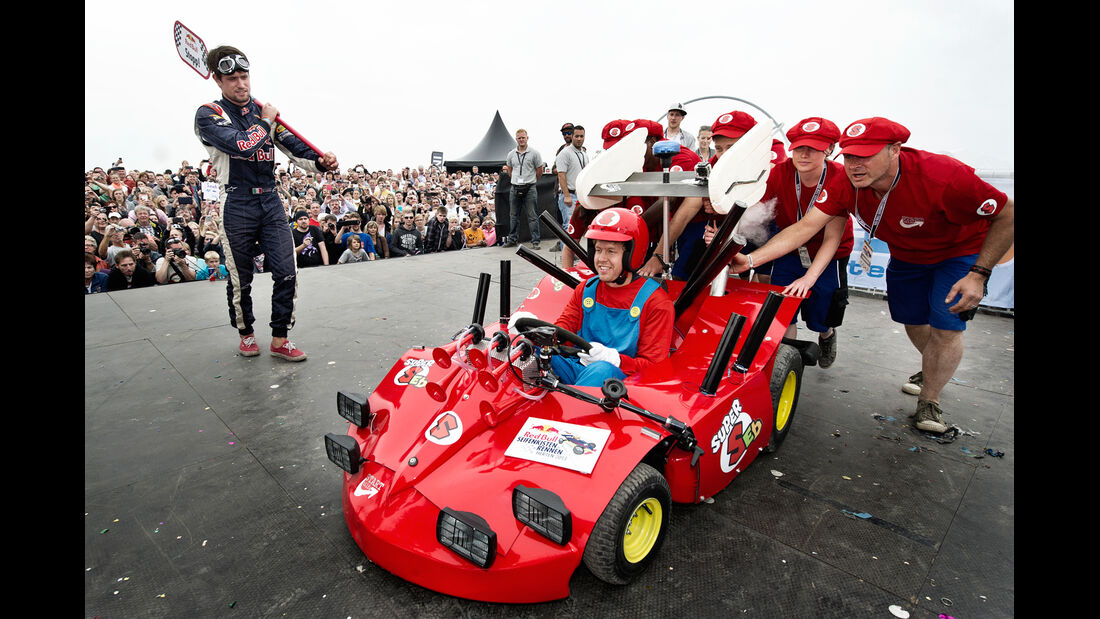 Sebastian Vettel - Red Bull Seifenkisten Rennen 2013