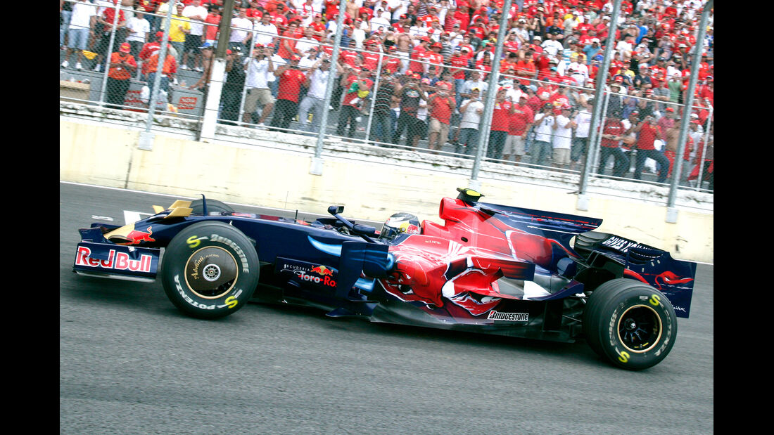 Sebastian Vettel Toro Rosso-Ferrari STR3 - Formel 1 - 2008
