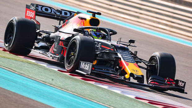 Sergio Perez - Abu Dhabi - Reifentest - 2021