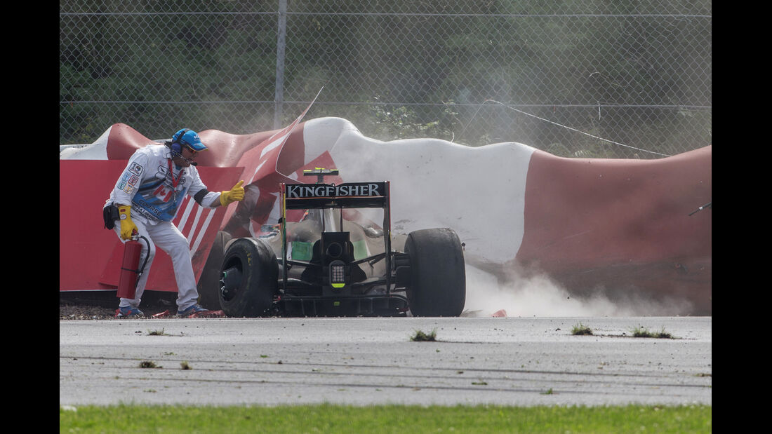 Sergio Perez - GP Kanada - Crashs 2014