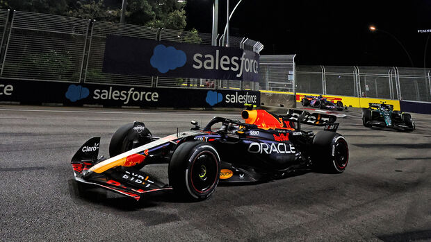 Sergio Perez - Red Bull - Formel 1 - GP Singapur - 17. September 2023