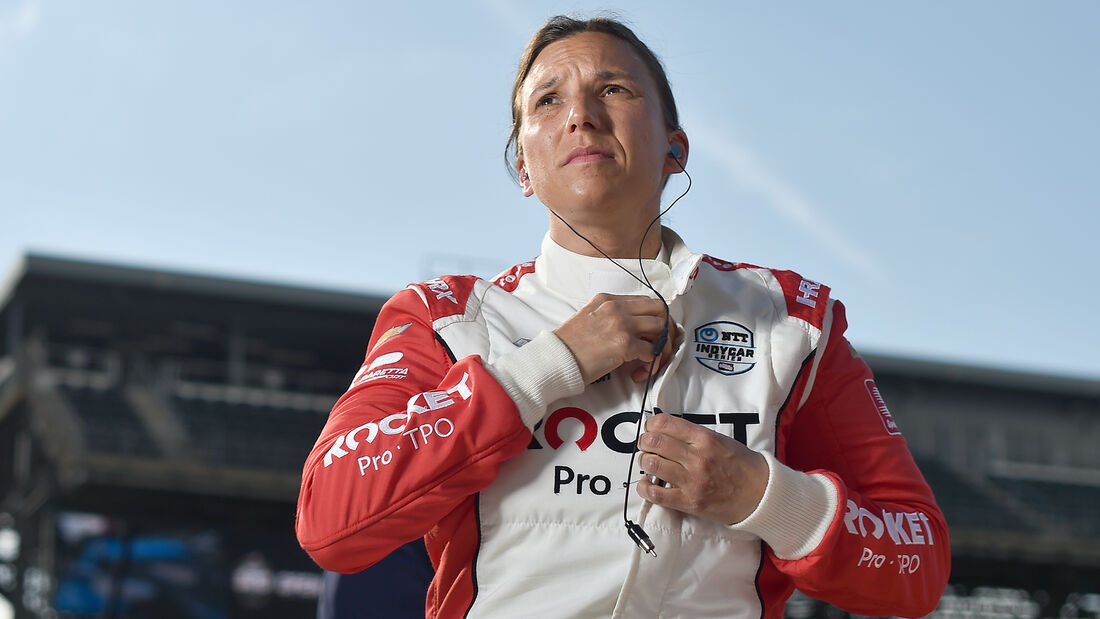 Simona de Silverstro - IndyCar