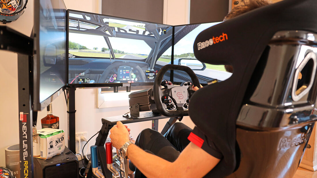 Simracing-Einstieg: Infos zu Software und Hardware