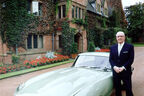 Sir William Lyons mit Jaguar E-Type