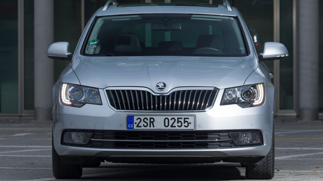 Skoda Superb Combi, Frontansicht