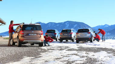 Skoda Yeti 2.0 TDI 4x4 Elegance, Hyundai ix35 2.0 CRDi 4WD Trend, VW Tiguan 2.0 TDI 4Motion BMT Sport Style, Mazda CX-5 Skyactiv-D 150 AWD Center-Line