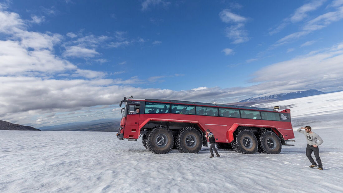 Sleipnir Glacier Truck Island 8x8 Gletscher-Bus