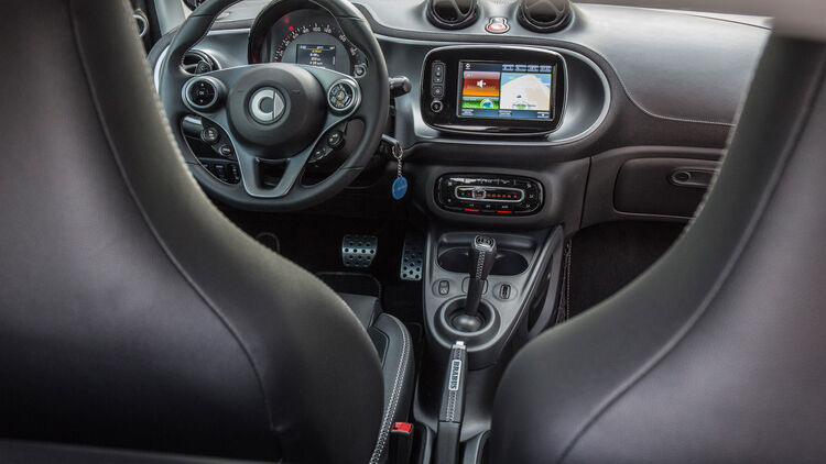 Smart Brabus Fortwo 16 Im Fahrbericht Technische Daten Auto Motor Und Sport