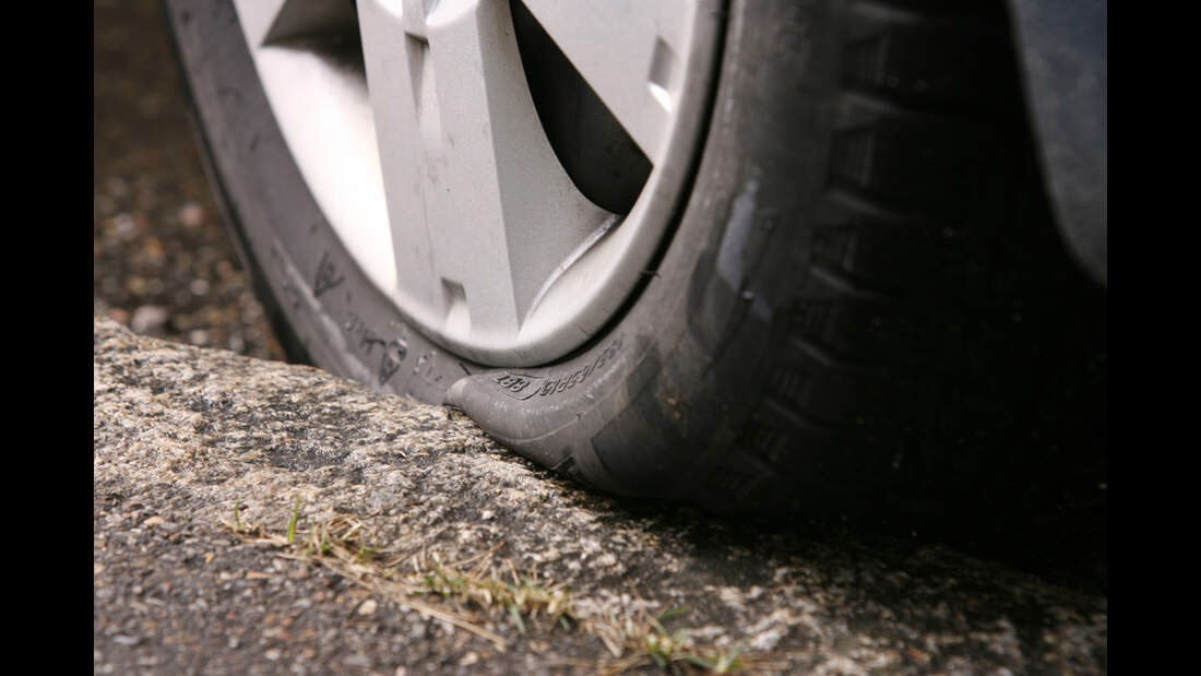 Welche Reifen auf welche Achse?: Die besseren nach hinten | AUTO MOTOR ...