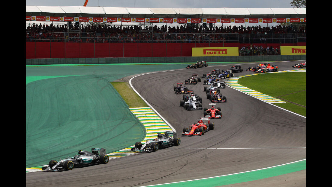 Start - Formel 1 - GP Brasilien 2015