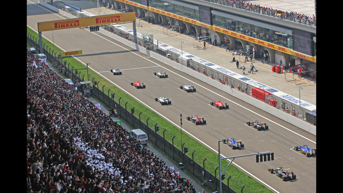 Start - Formel 1 - GP China 2015