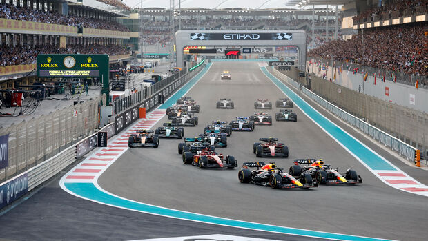 Start - GP Abu Dhabi 2022 - Rennen