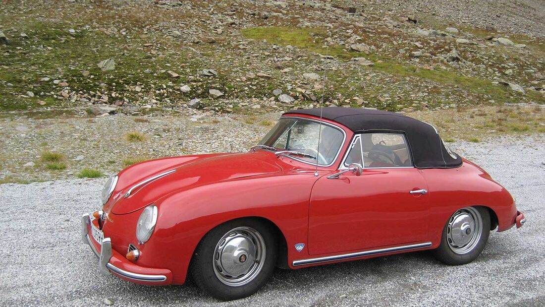 Startnummer 83: Peter und Andrea Schöffel im Porsche 356 A Convertible D, 1,6 Liter, 4-Zyl. Boxer, 85 PS, Baujahr 1959.