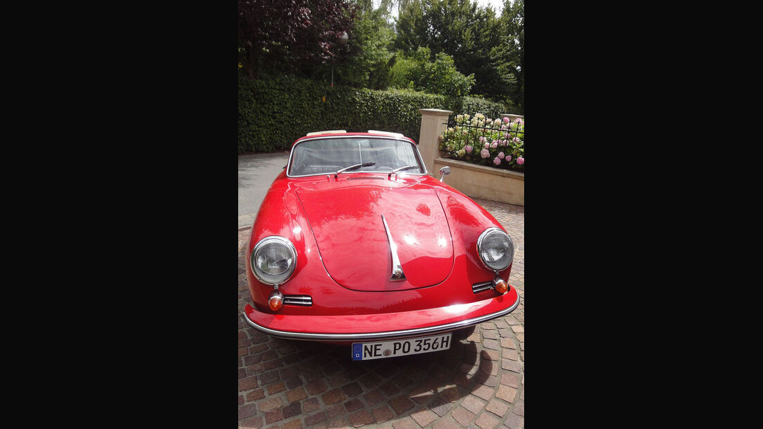 Startnummer 99: André und Hajo Riesenbeck im Porsche 356, 1,6 Liter, 4-Zyl. Boxer, 75 .PS, Baujahr 1961.