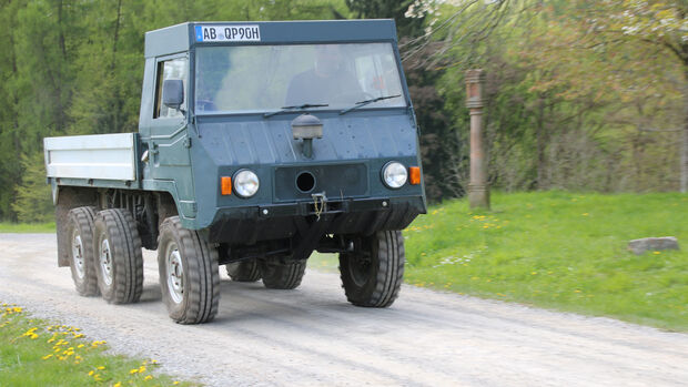 Steyr Daimler Puch Pinzgauer 6x6