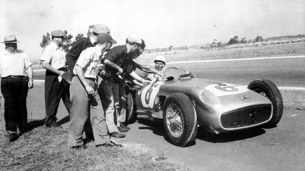 Stirling Moss - Mercedes-Benz W 196 R Monoposto - GP Argentinien 1955 - Buenos Aires
