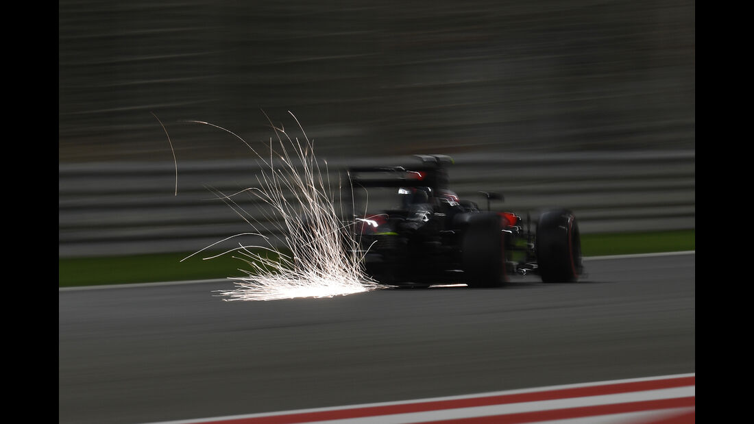 Stoffel Vandoorne - McLaren - Formel 1 - GP Bahrain - 1. April 2016