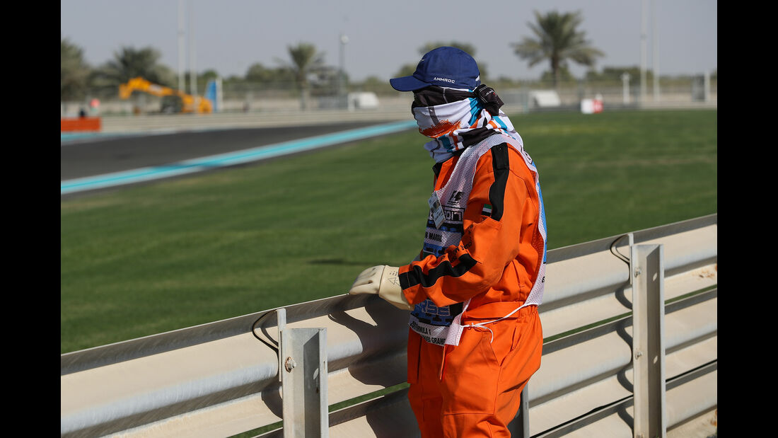 Streckenposten - GP Abu Dhabi - 25. November 2017