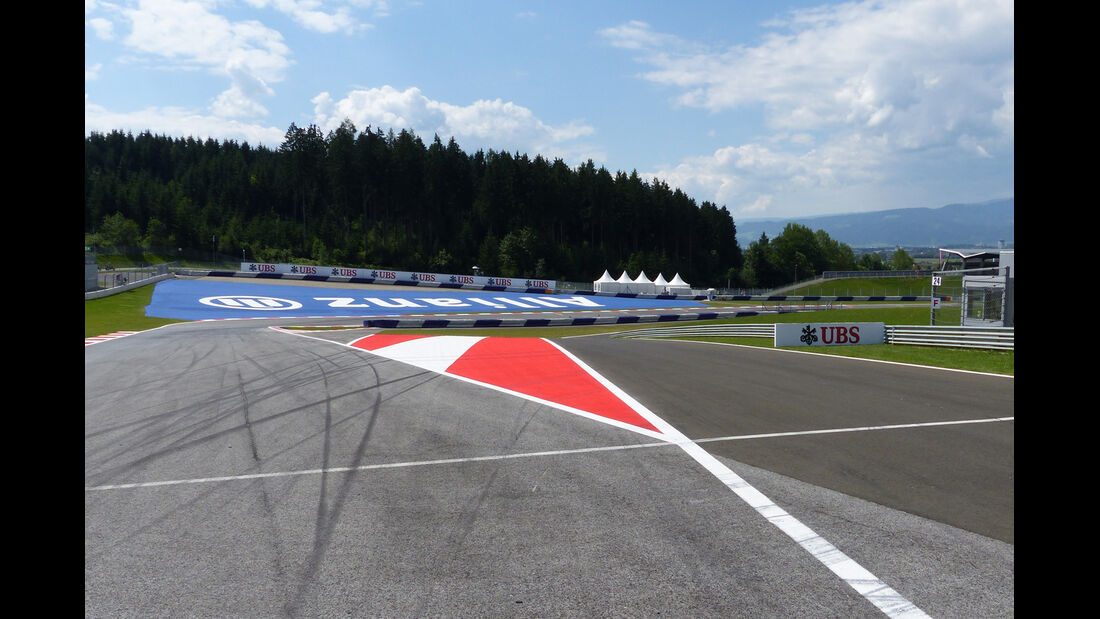 Streckenrundgang Red Bull Ring Spielberg AUTO MOTOR UND