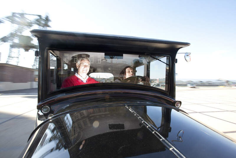 Studebaker Dictator 6 GE, Porsche 928 S4