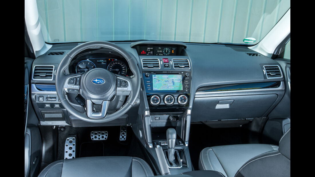 Subaru Forester 2.0D, Cockpit