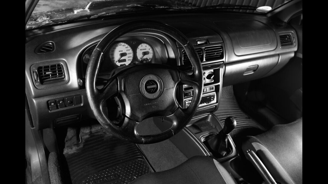 Subaru Impreza GT Turbo, Lenkrad, Cockpit, Drehzahlmesser