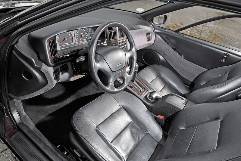 Subaru SVX, Cockpit