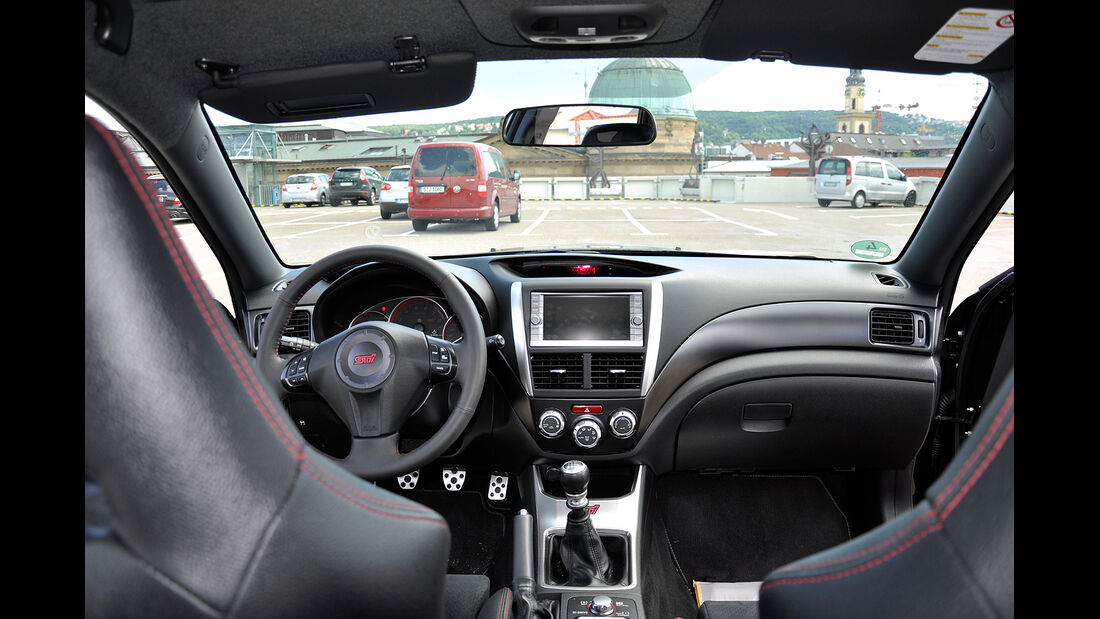 Subaru WRX STi, Innenraum, Cockpit
