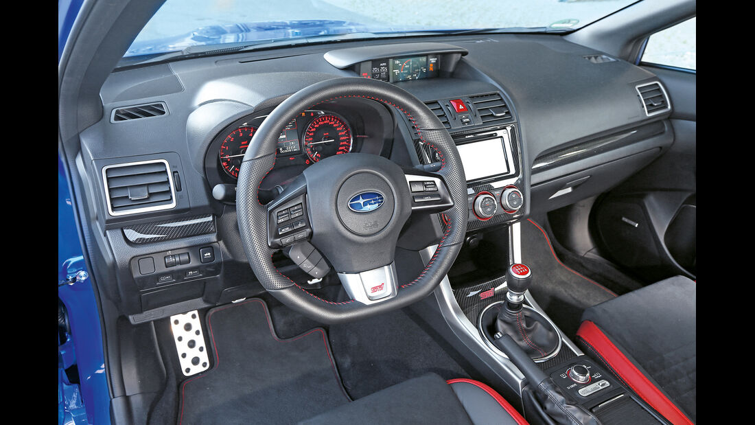 Subaru WRX Sti, Cockpit