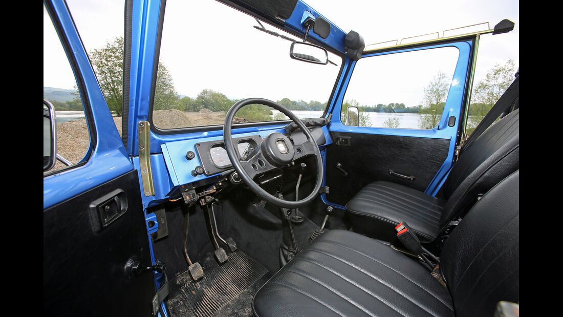 Suzuki LJ80, Cockpit