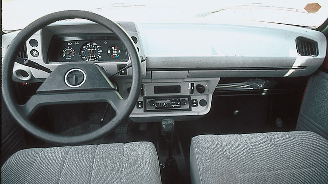 Talbot Samba Cabrio, Cockpit