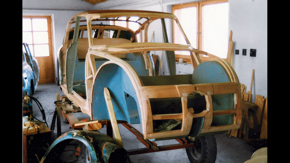 Tatra T 77a,  Holzgerippe