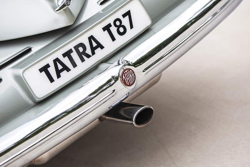 Tatra T87