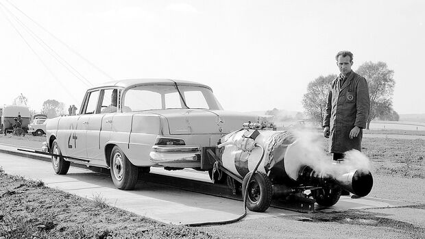 Technologiezentrum Fahrzeugsicherheit (TFS) Daimler, Crashtest