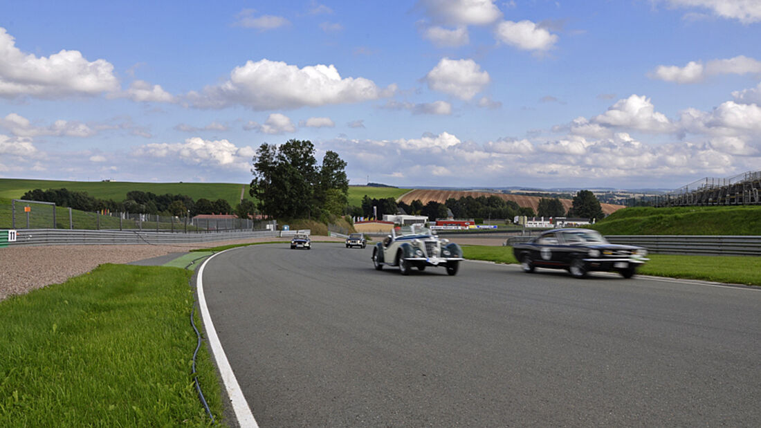 Teilnehmer auf dem Sachsenring bei der Sachsen Classic 2010