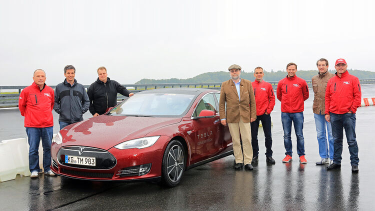 Tesla S Im Nachtest 258 Km Reichweite Bei 120 Kmh Und 13