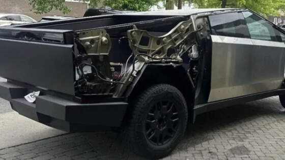 Tesla Cybertruck Teile fallen ab