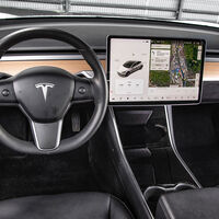 Tesla Model 3, Interieur
