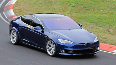 Tesla Model S Nordschleifenrekordversuch