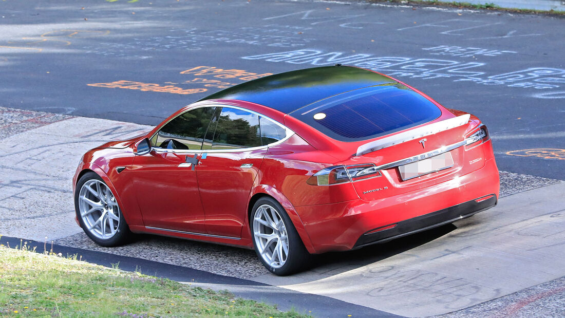 Tesla Auf Der Nordschleife Model S 22 Sekunden Schneller Als Porsche Auto Motor Und Sport
