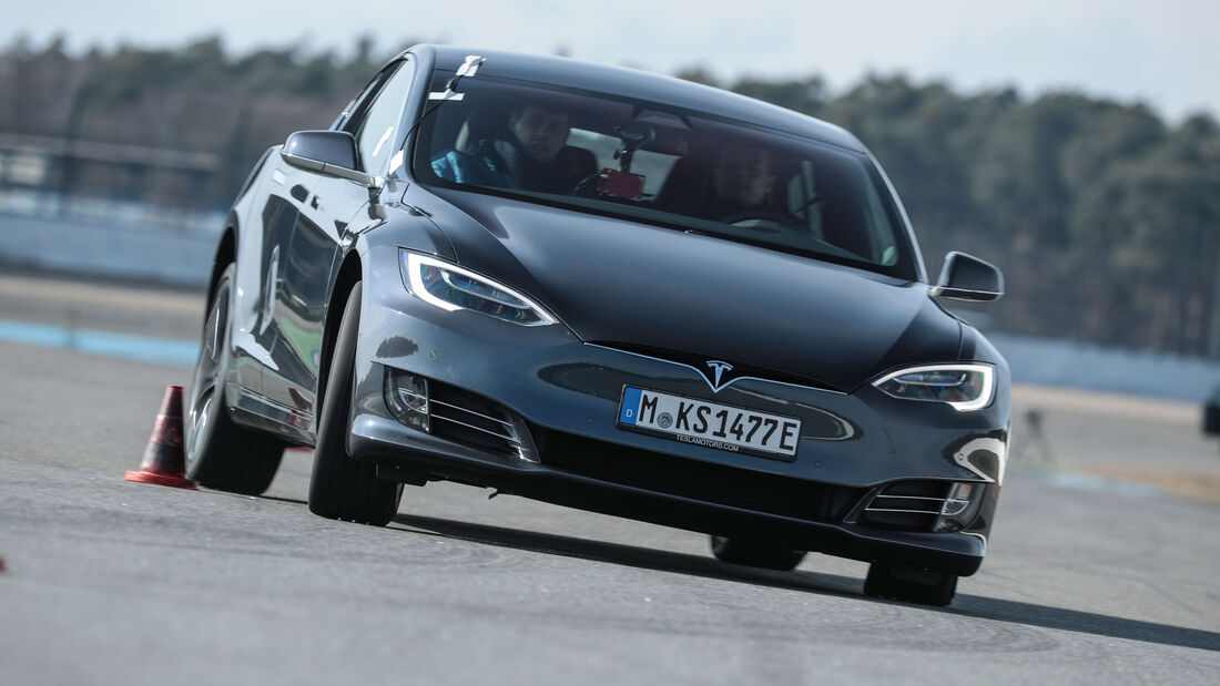 Tesla Model S P100D 4x4 - Test