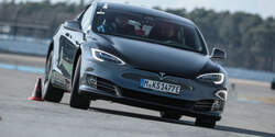 Tesla Model S P100D 4x4 - Test