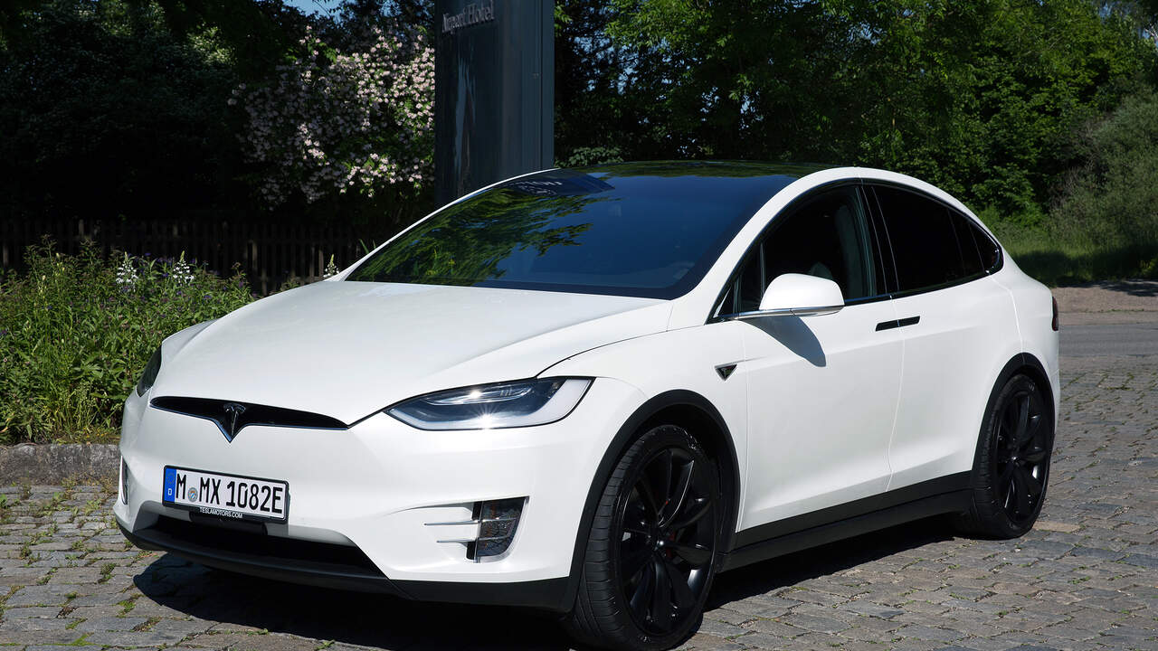 Fahrbericht Tesla Model X 90D erste Test Fahrt mit dem E SUV AUTO MOTOR UND SPORT