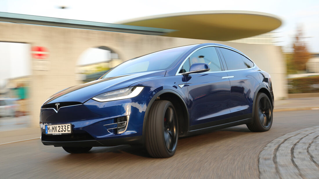 Tesla Model X P90D, Frontansicht